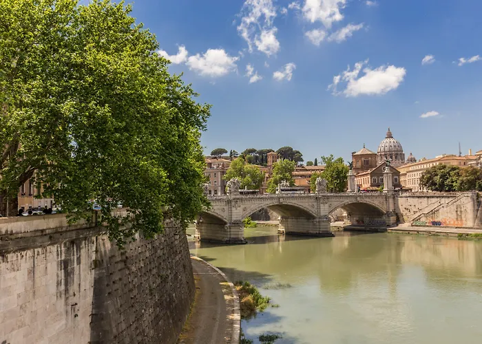 The Bridge 4* Rome